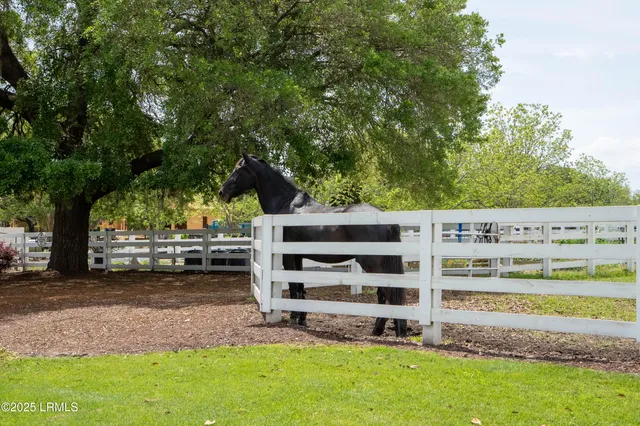 $1,299,000 | 17 Oldfield Village Road, Bluffton, SC 29909