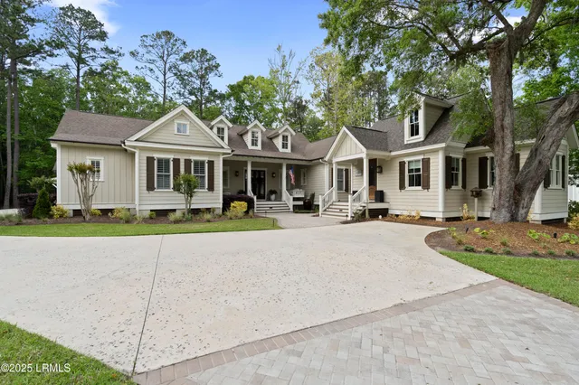 $1,299,000 | 17 Oldfield Village Road, Bluffton, SC 29909
