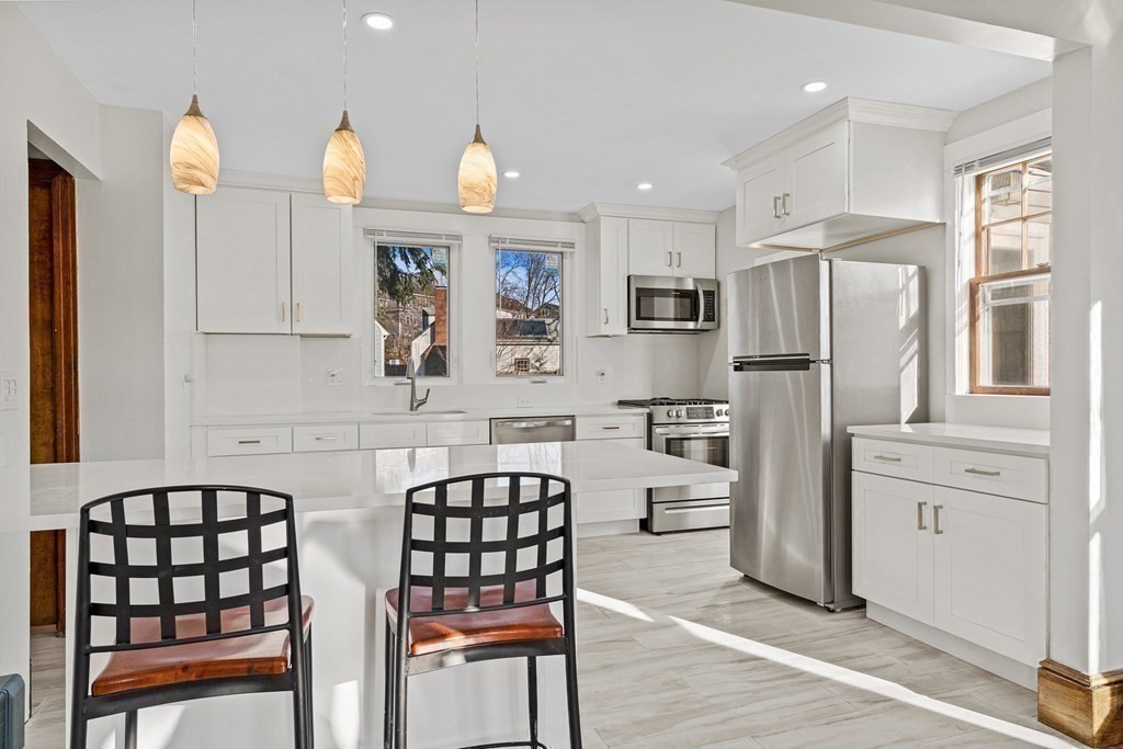 9 Upland Road Winchester, MA 01890 - Photo 8 of 42