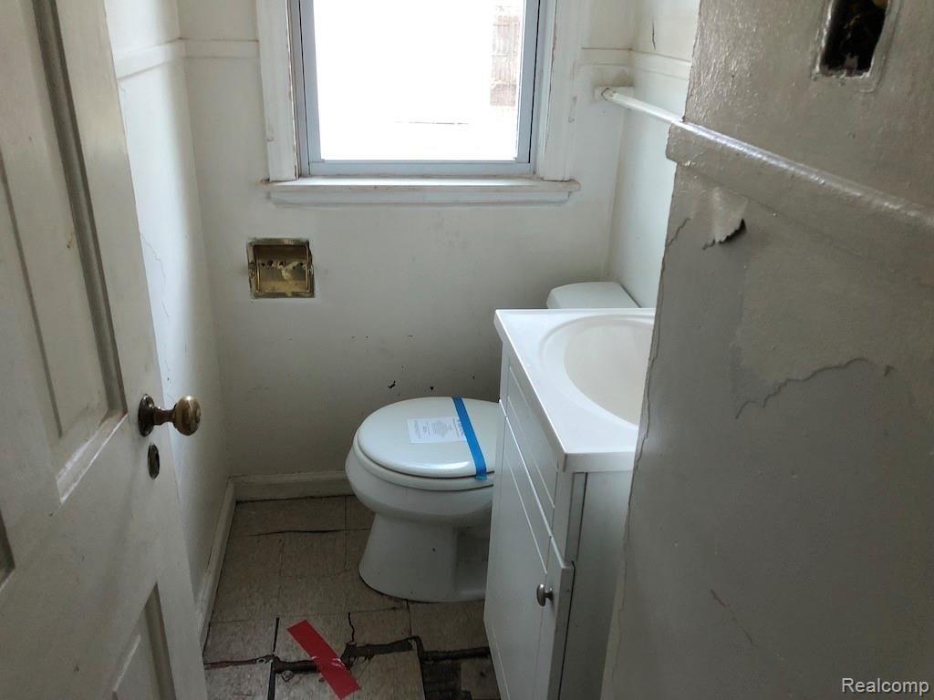 14866 Greenview Road Detroit, MI 48223 - Photo 19 of 20 IMG_0032.jpg