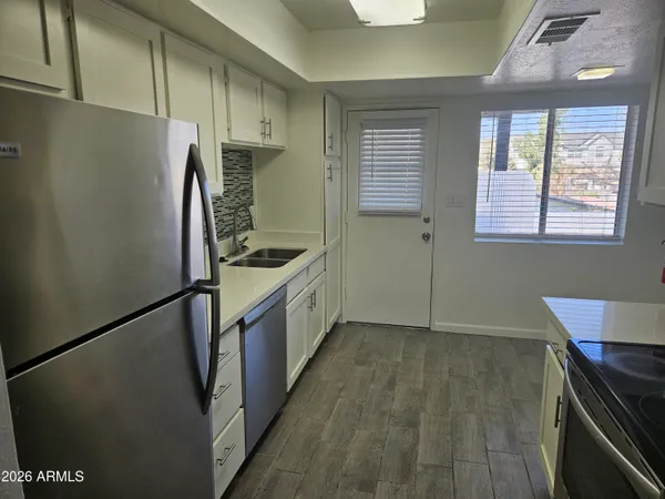 $1,299 | 3810 East Earll Drive, Unit 101A, Phoenix, AZ 85018