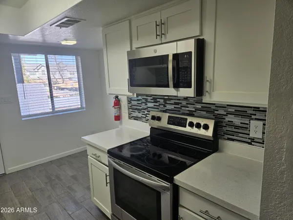 $1,299 | 3810 East Earll Drive, Unit 101A, Phoenix, AZ 85018