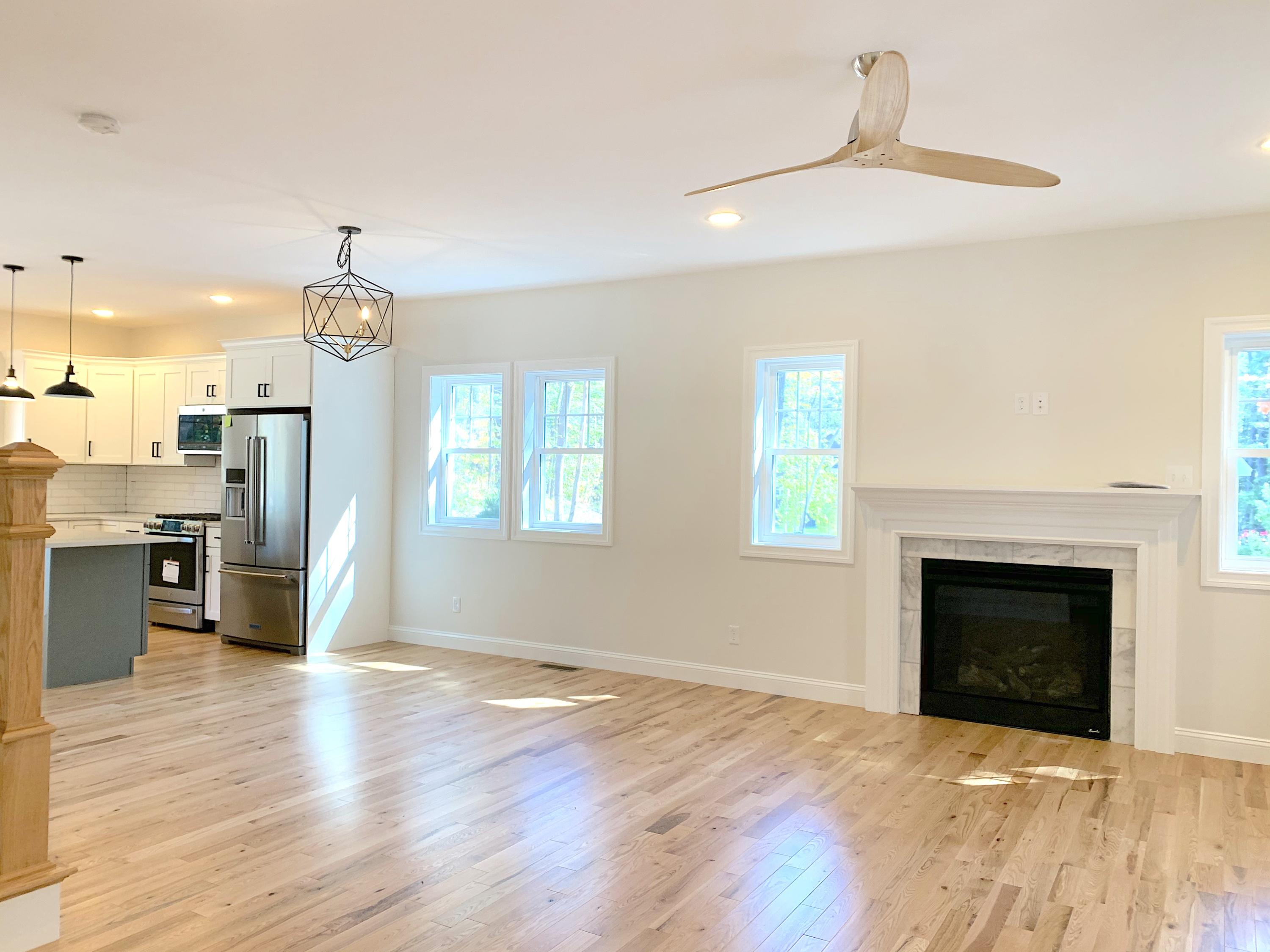 15 Miller Road Kittery Point, ME 03905 - Photo 6 of 24 Livingroom