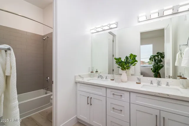 $2,650 | 4050 North 12th Street, Unit 1, Phoenix, AZ 85014