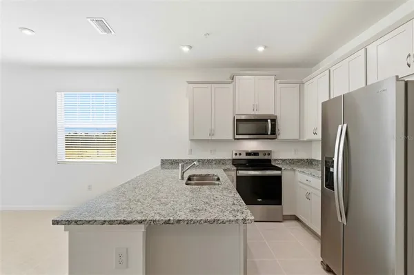$347,990 | 5188 Greenshade Grv Avenue, Apopka, FL 32712