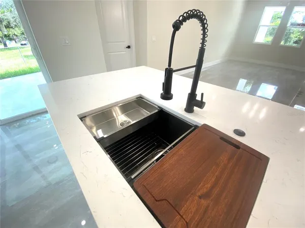 a close view of sink