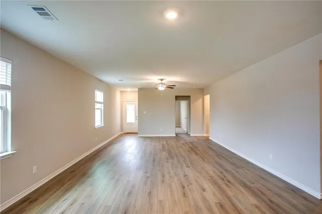 $1,700 | 104 Mount Vernon Way, Liberty Hill, TX 78642