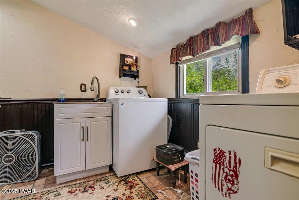 183 Hemlock Grove Road Greentown, PA 18426 - Photo 49 of 86 49-Photo Aug 14 2025- 12 21 29 PM