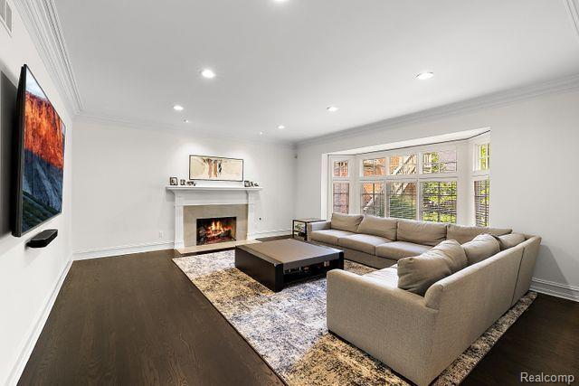 321 Aspen Road Birmingham, MI 48009 - Photo 14 of 38 Gallery Image 14