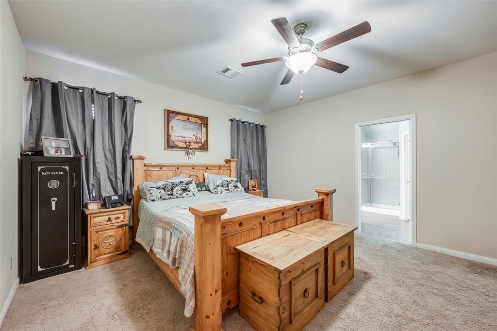 1832 Tyne Way Crowley, TX 76036 - Photo 16 of 25 a utility room with dryer and washer