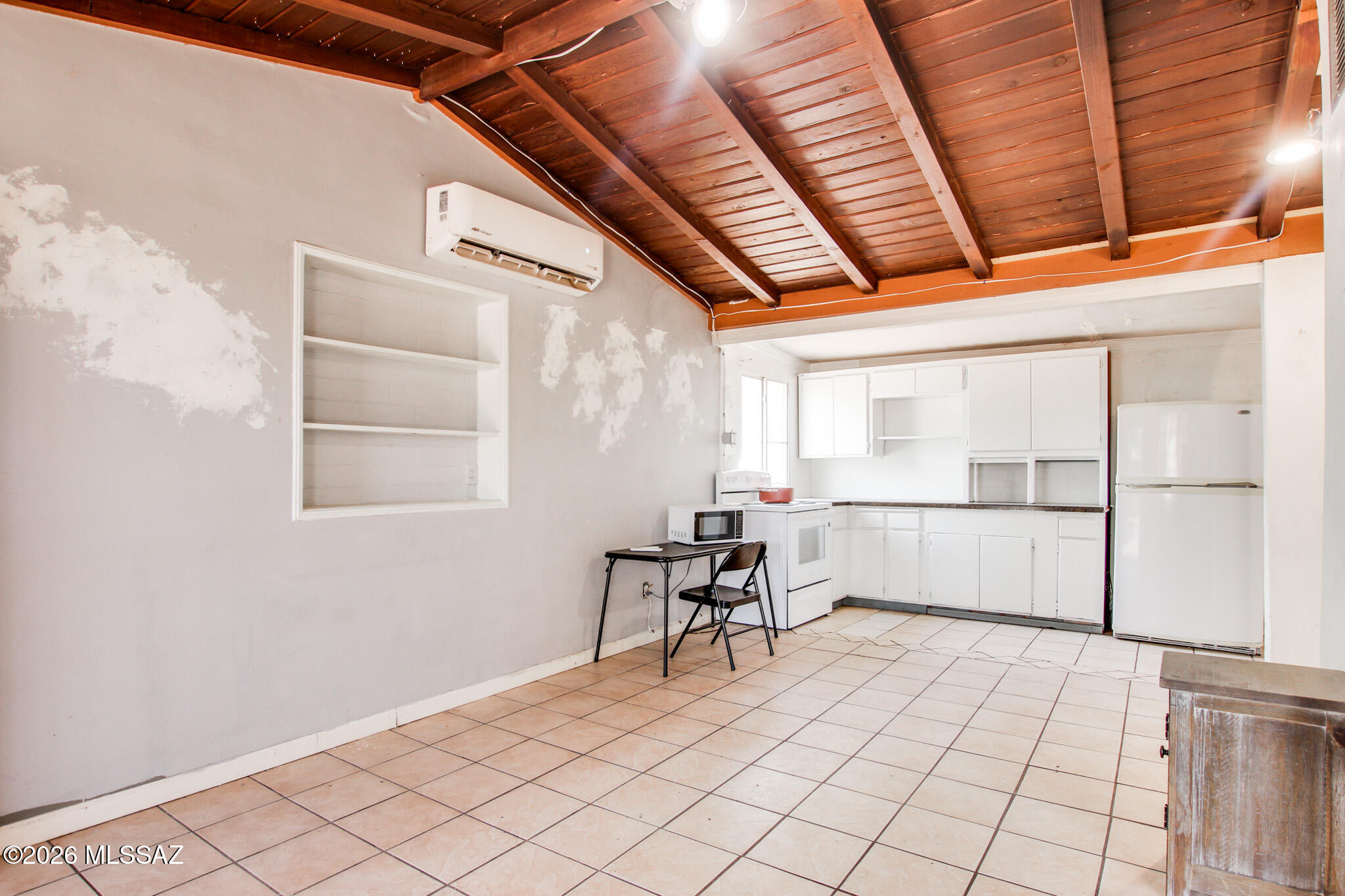 3802 East March Place Tucson, AZ 85713 - Photo 6 of 21 Living Area