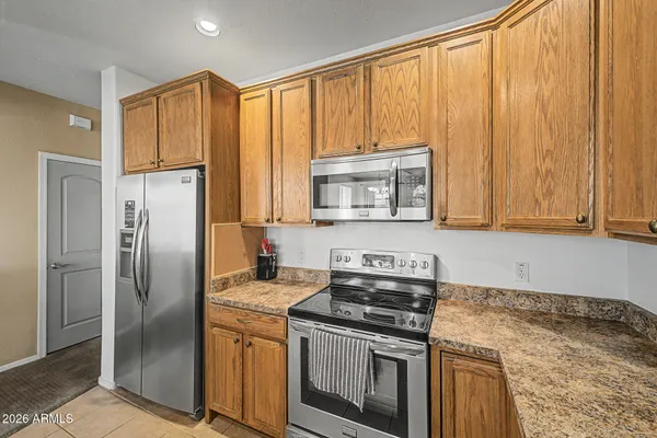 $415,000 | 10655 North 9th Street, Unit 205, Phoenix, AZ 85020