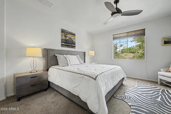 $415,000 | 10655 North 9th Street, Unit 205, Phoenix, AZ 85020