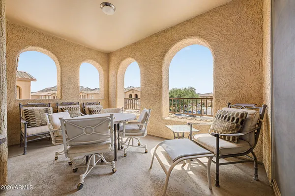 $415,000 | 10655 North 9th Street, Unit 205, Phoenix, AZ 85020