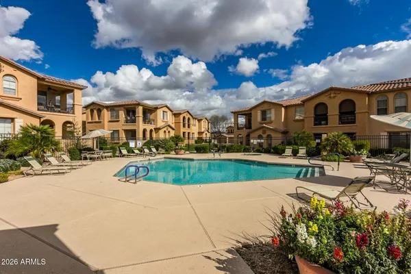 $415,000 | 10655 North 9th Street, Unit 205, Phoenix, AZ 85020