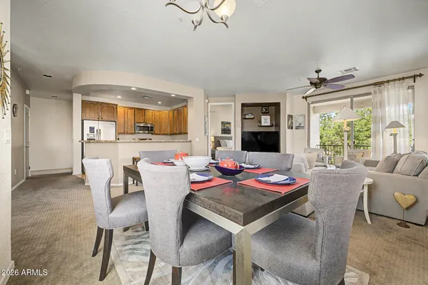 $415,000 | 10655 North 9th Street, Unit 205, Phoenix, AZ 85020