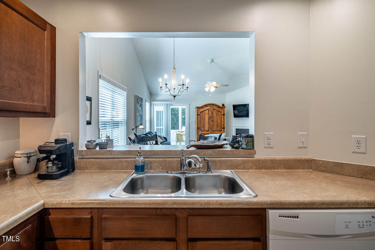 12 Pendleton Court Durham, NC 27713 - Photo 6 of 23 Kitchen