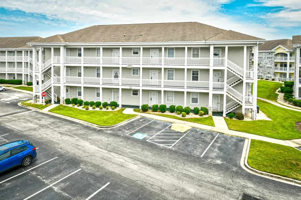 $229,900 | 4677 Wild Iris Drive, Unit 20301, Myrtle Beach, SC 29577