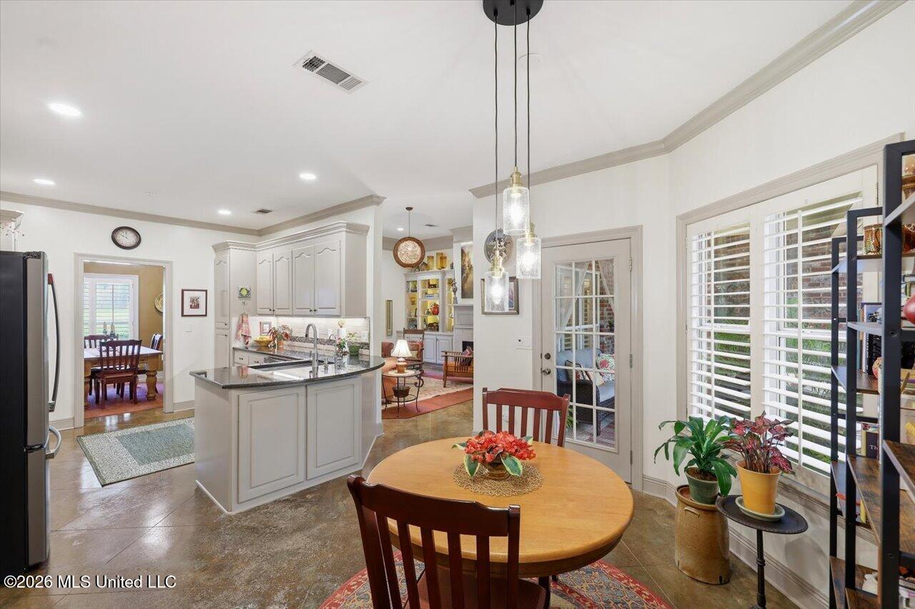 385 Pinewood Lane Ridgeland, MS 39157 - Photo 18 of 37 17-385 Pinewood Ln _ Hometoursms.com