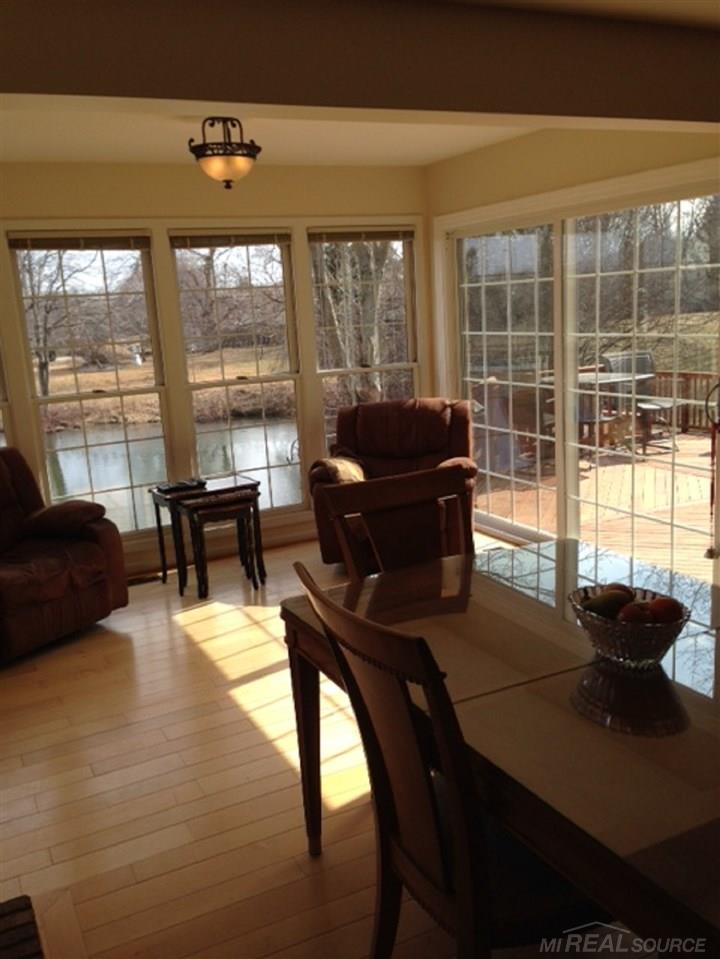 2203 Chippenham Chase Rochester Hills, MI 48306 - Photo 25 of 33