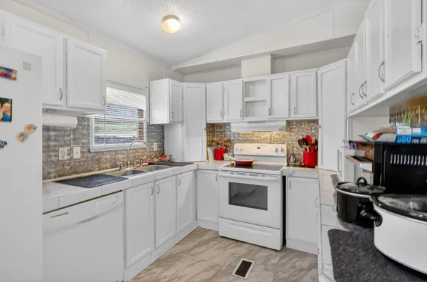 $375,000 | 4355 Browning Branch Road, Bethpage, TN 37022