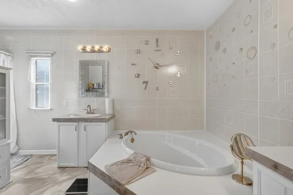 $375,000 | 4355 Browning Branch Road, Bethpage, TN 37022