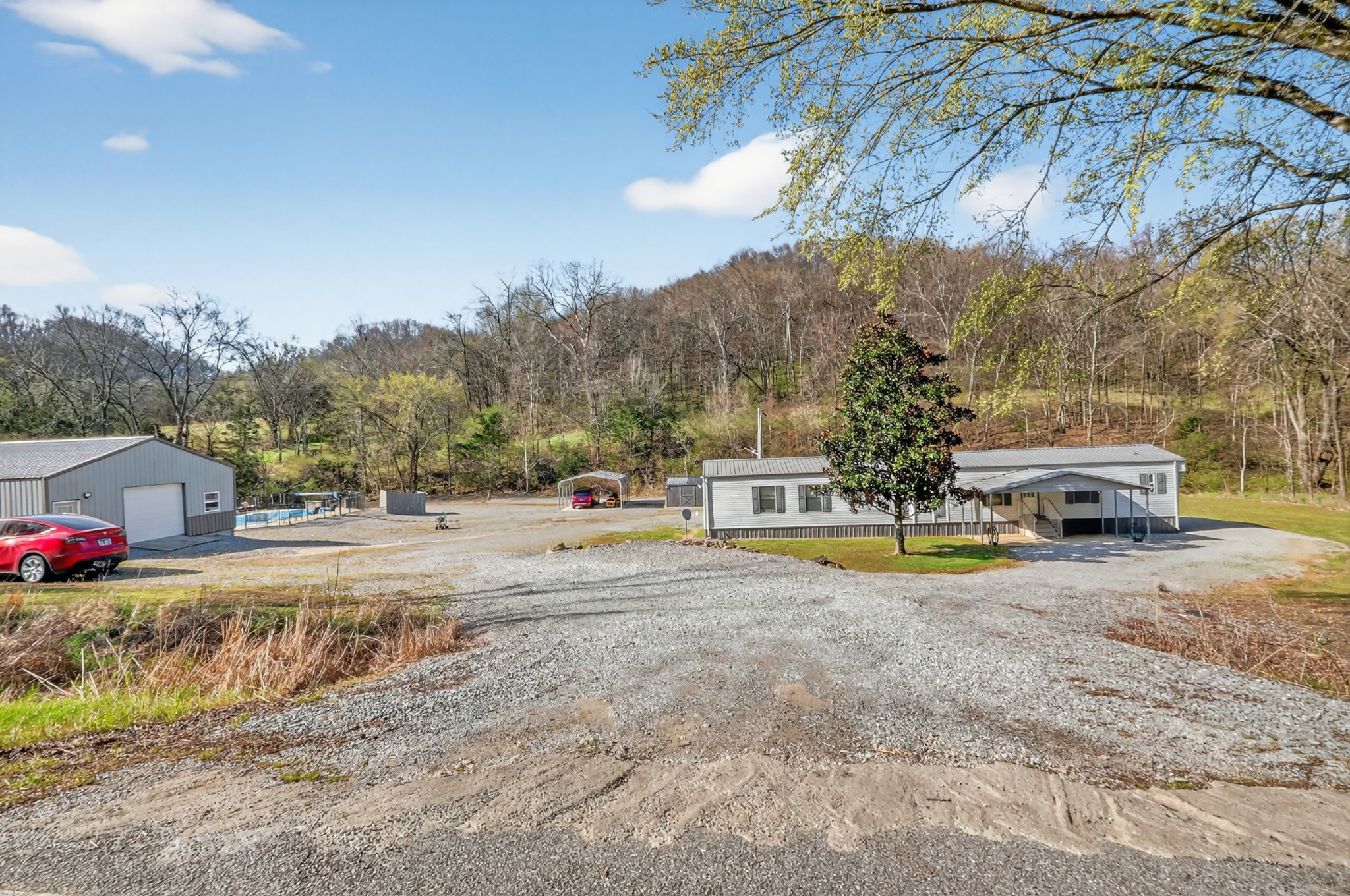 4355 Browning Branch Road Bethpage, TN 37022 - Photo 3 of 48