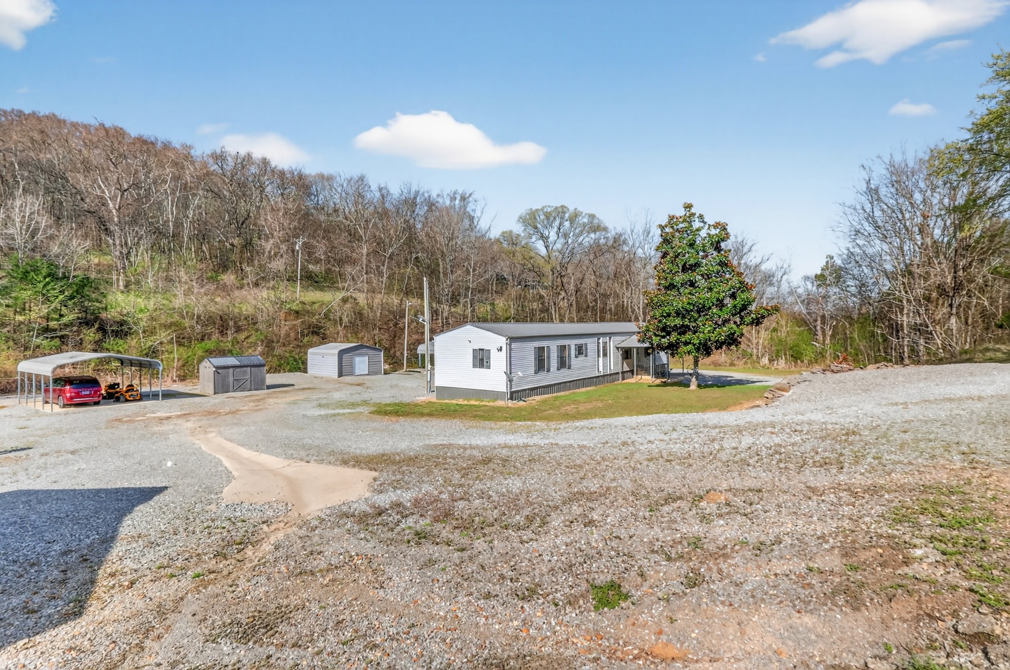 4355 Browning Branch Road Bethpage, TN 37022 - Photo 4 of 48