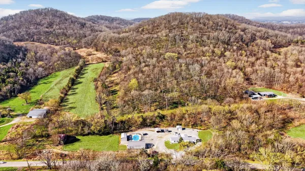 $375,000 | 4355 Browning Branch Road, Bethpage, TN 37022