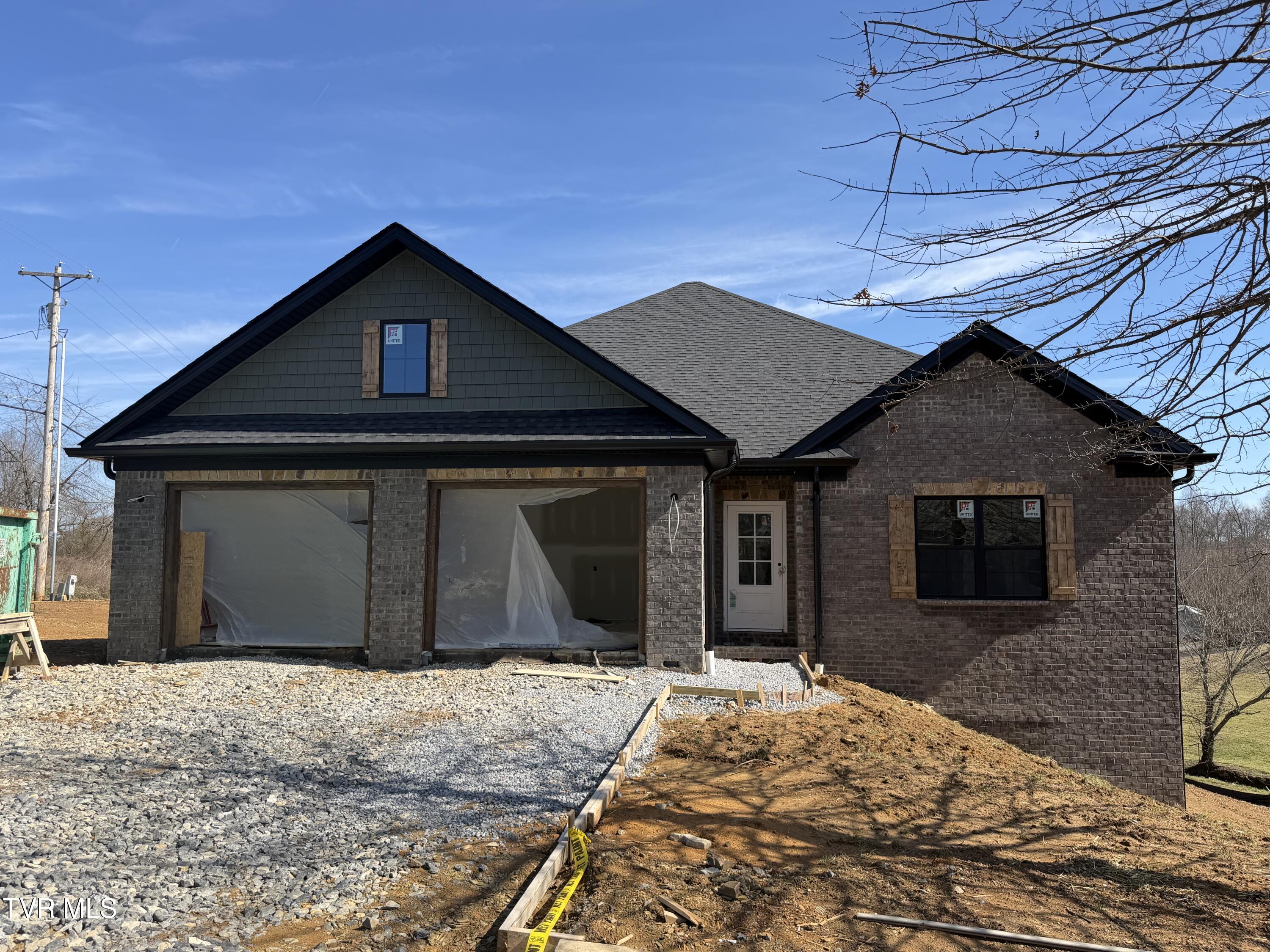 121 Jessicas Way Johnson City, TN 37615 - Photo 1 of 8 IMG_5079
