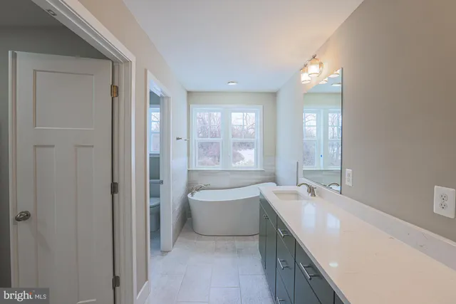 $799,990 | 21015 York Road, Parkton, MD 21120