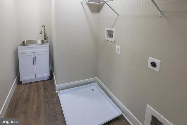 $799,990 | 21015 York Road, Parkton, MD 21120