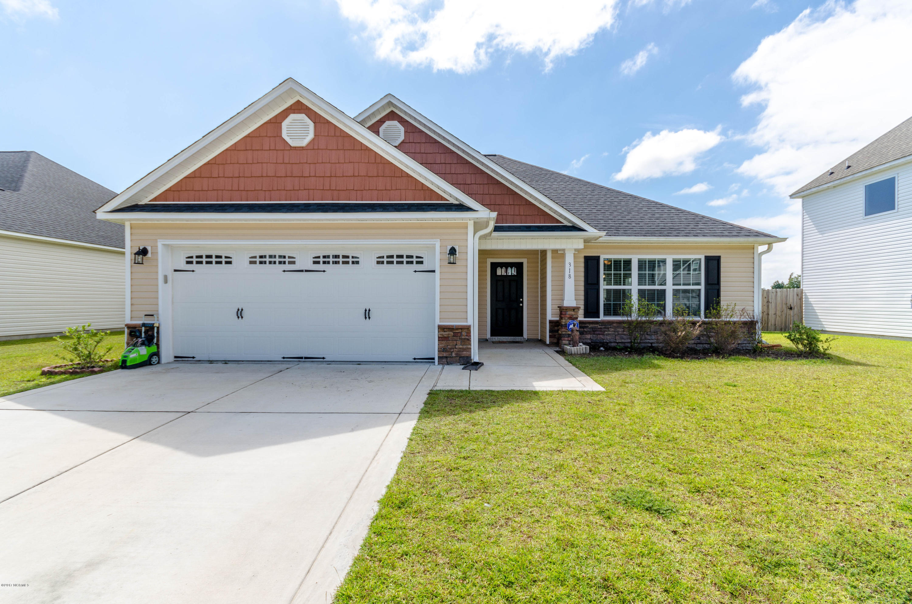 318 Merin Height Road Jacksonville, NC 28546 - Photo 1 of 27 Front