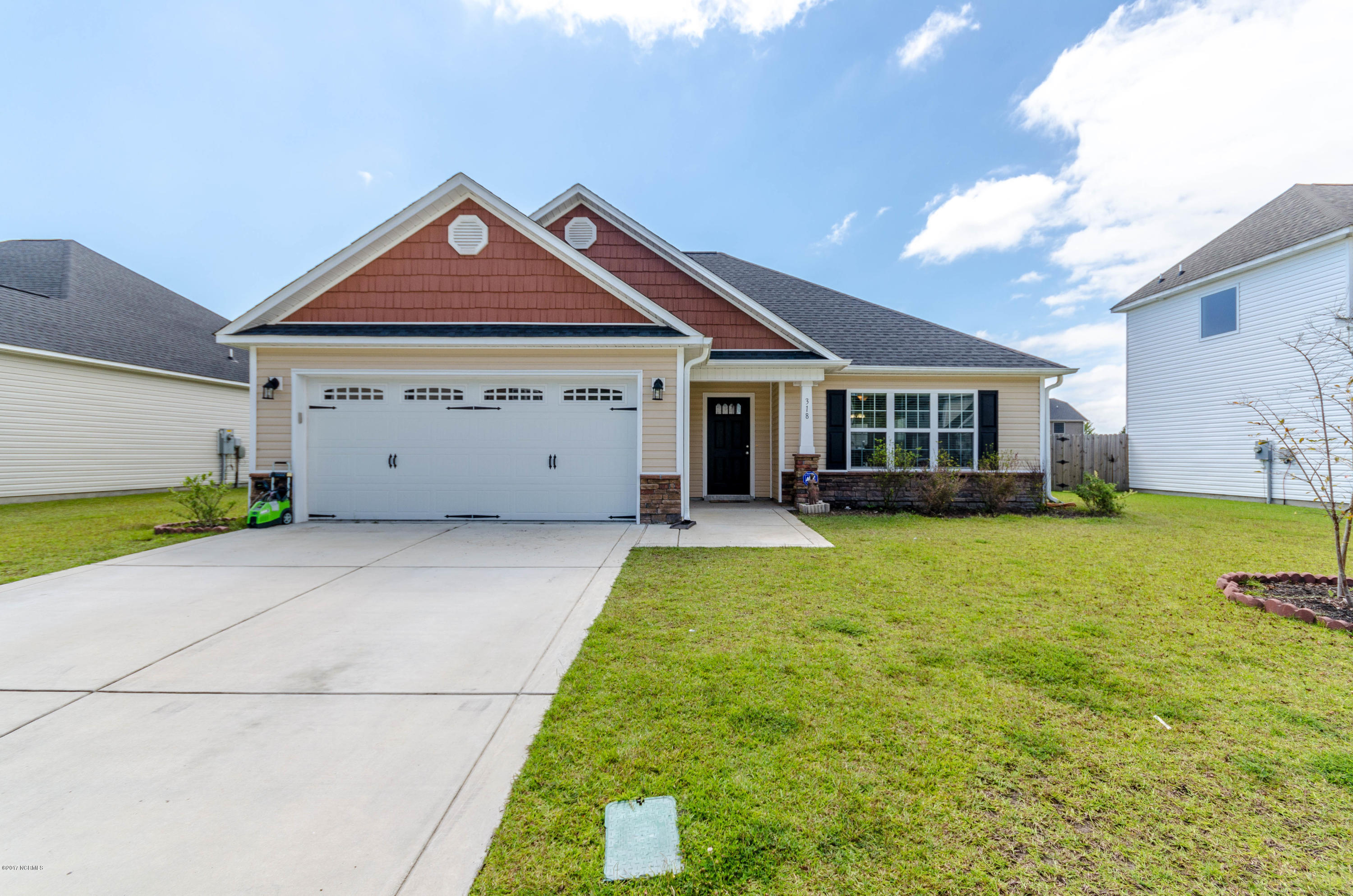 318 Merin Height Road Jacksonville, NC 28546 - Photo 2 of 27 DSC_0045