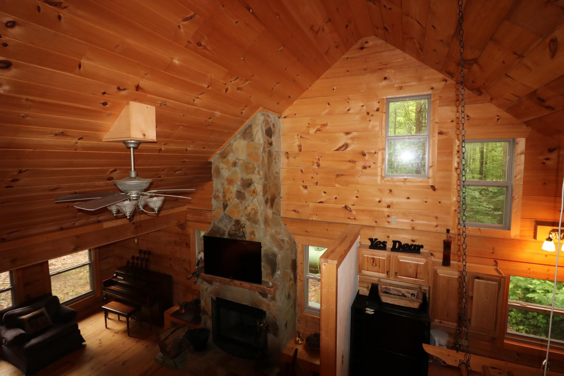 1614 Hideaway Cabin Road Altamont, TN 37301 - Photo 9 of 19 Gallery Image 9