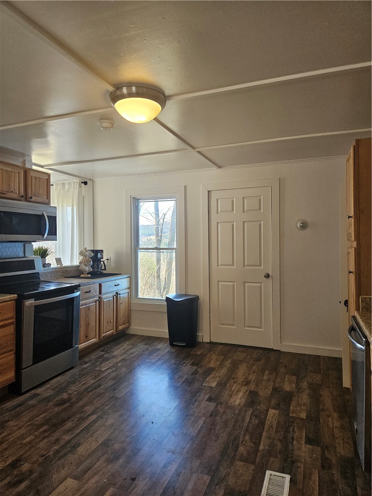 765 State Street Oneonta, NY 13820 - Photo 6 of 28