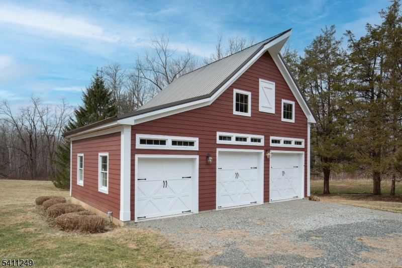 301 Hilltop Road Mendham, NJ 07945 - Photo 32 of 34