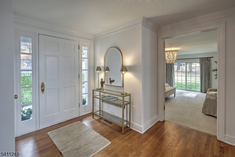 301 Hilltop Road Mendham, NJ 07945 - Photo 4 of 34