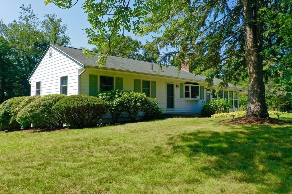 14 Oakhurst Road Scituate, MA 02066 - Photo 1 of 30 Gallery Image 1