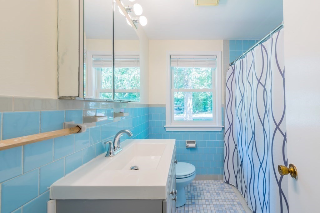 14 Oakhurst Road Scituate, MA 02066 - Photo 16 of 30 Gallery Image 16