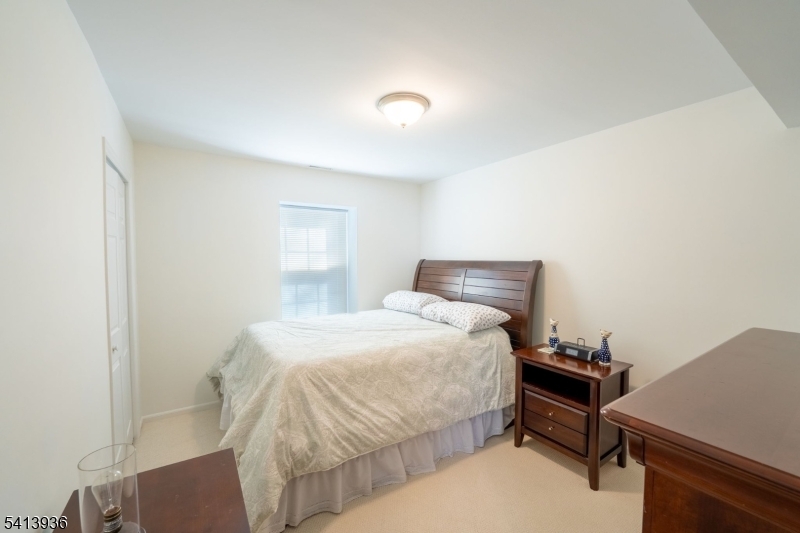 14 Jessica Lane Dover, NJ 07801 - Photo 5 of 17