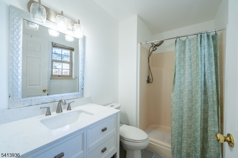 14 Jessica Lane Dover, NJ 07801 - Photo 8 of 17