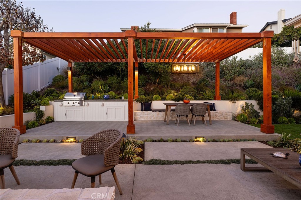 602 Calle Ganadero San Clemente, CA 92673 - Photo 31 of 42 a view of backyard with sitting area