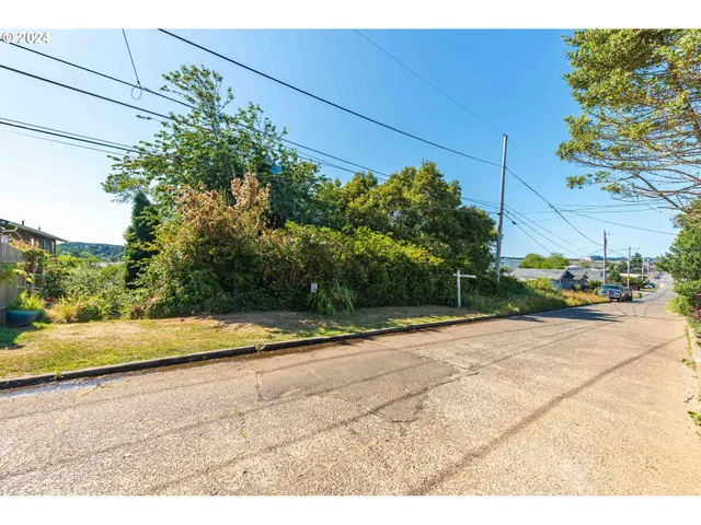 $75,000 | 0 Monroe Street, North Bend, OR 97459