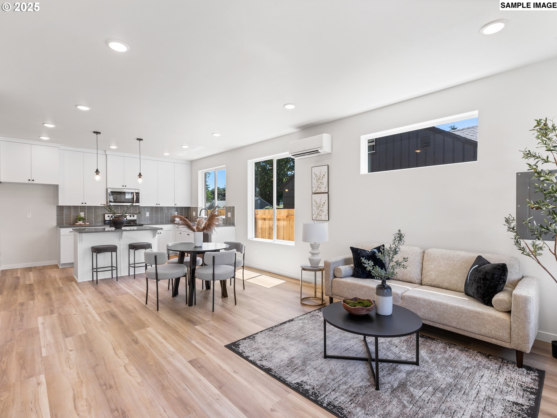 7242 Southeast 78th Avenue, Unit 1 Portland, OR 97206 - Photo 4 of 16