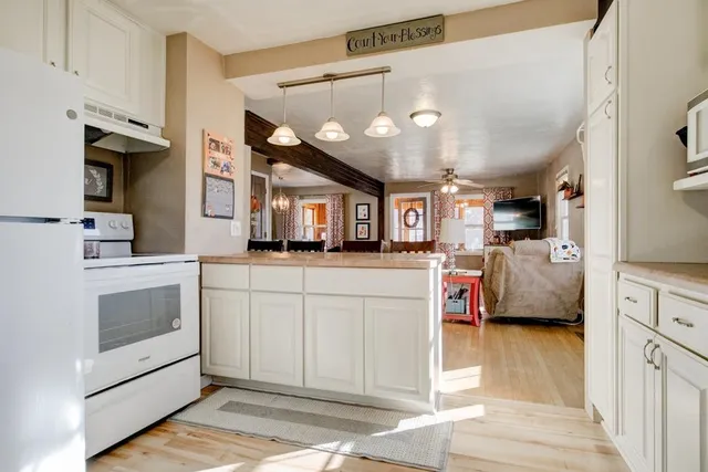 $295,000 | 4309 10th Street, Menominee, MI 49858