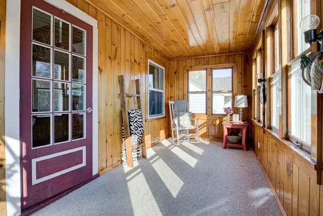 $295,000 | 4309 10th Street, Menominee, MI 49858