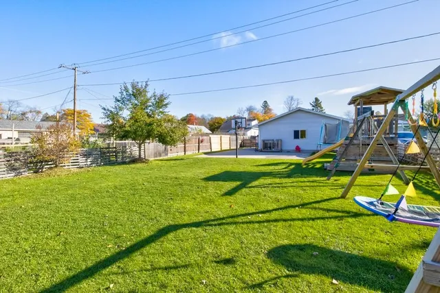 $295,000 | 4309 10th Street, Menominee, MI 49858