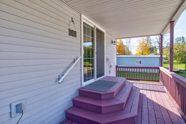$295,000 | 4309 10th Street, Menominee, MI 49858