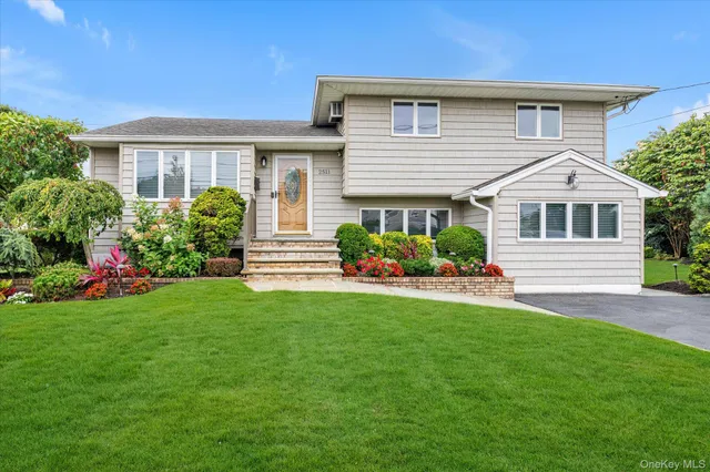 $865,000 | 2511 Legion Street, Bellmore, NY 11710